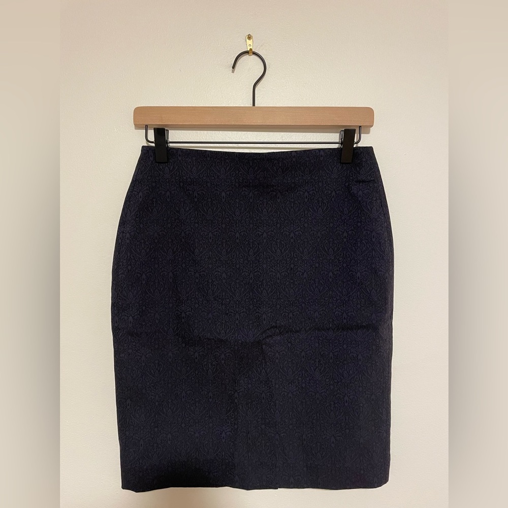 Banana Republic Size 0 Navy Skirt